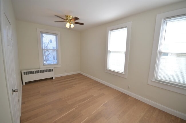 Photo - 376 Van Nostrand Ave