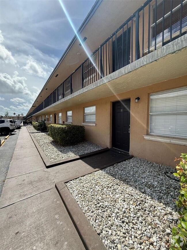 Building Photo - 5491 W 24th Ave Unit 16 Rental