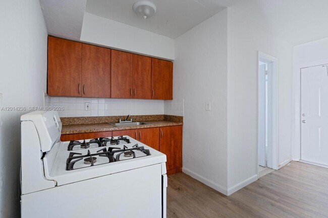 26615 SW 137th Ave Unit 4