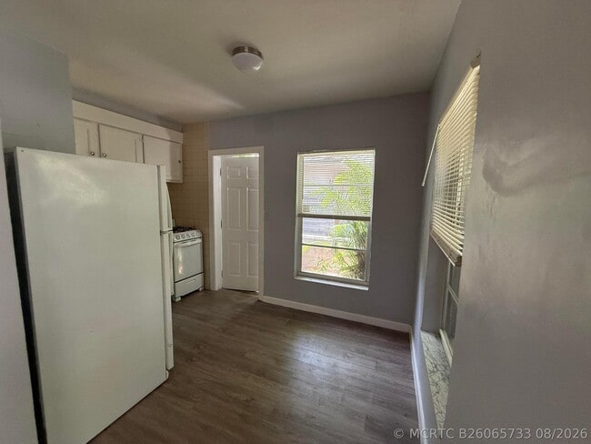 643 NE 17th Terrace Unit 4