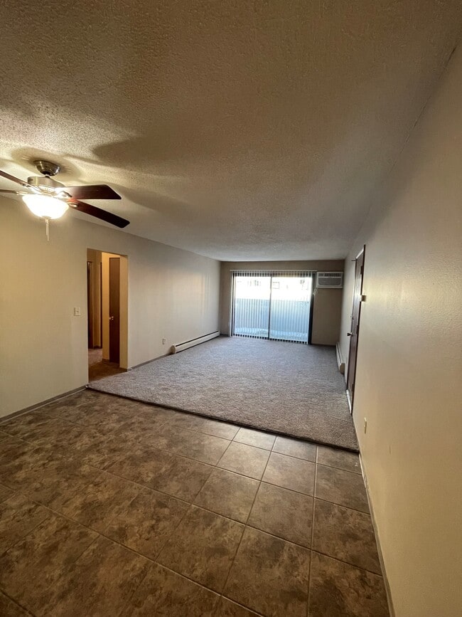 Photo - 9904 Excelsior Blvd Unidad 9904