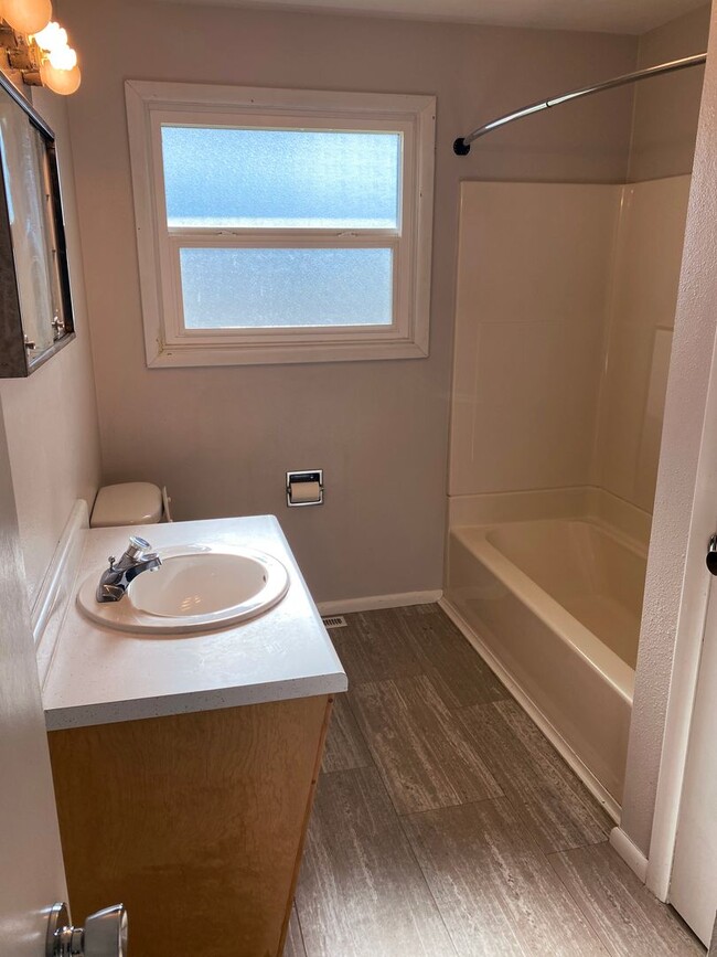 Photo - 3 bed 1 bath single story home