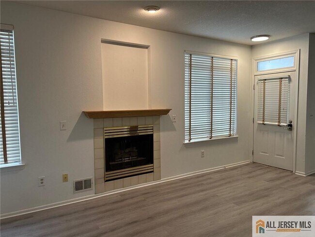 Photo - 65 Wentworth Rd