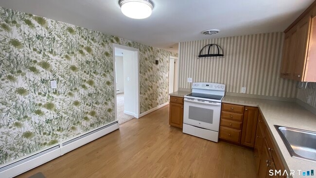 Photo - 178 Edgewood Dr