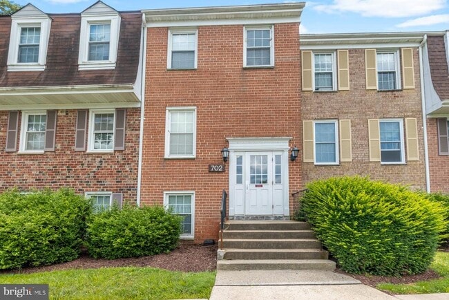 Photo - 702 Quince Orchard Blvd Unit 702-P2