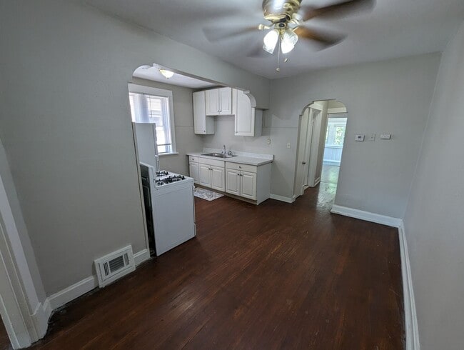 Photo - 4508 Pennsylvania Ave Unit 2N