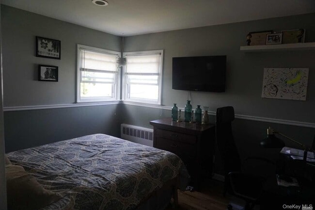 Photo - 8 Hallock St Unit 1st Fl