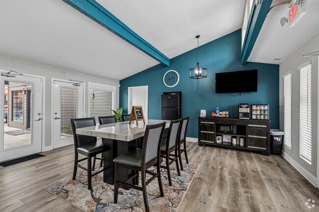 Leasing Office