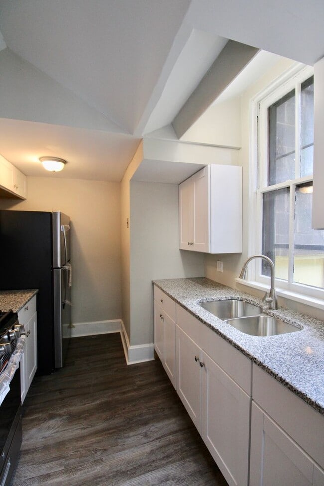 Photo - 1616 Green St Unit 1