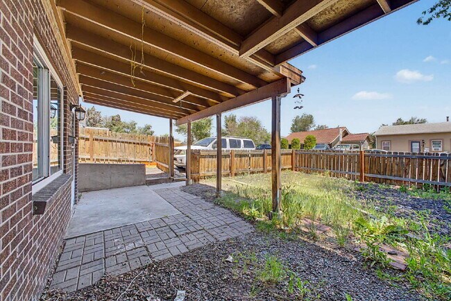 Photo - Garden Level 2 bedroom/1 bath for rent in Denver