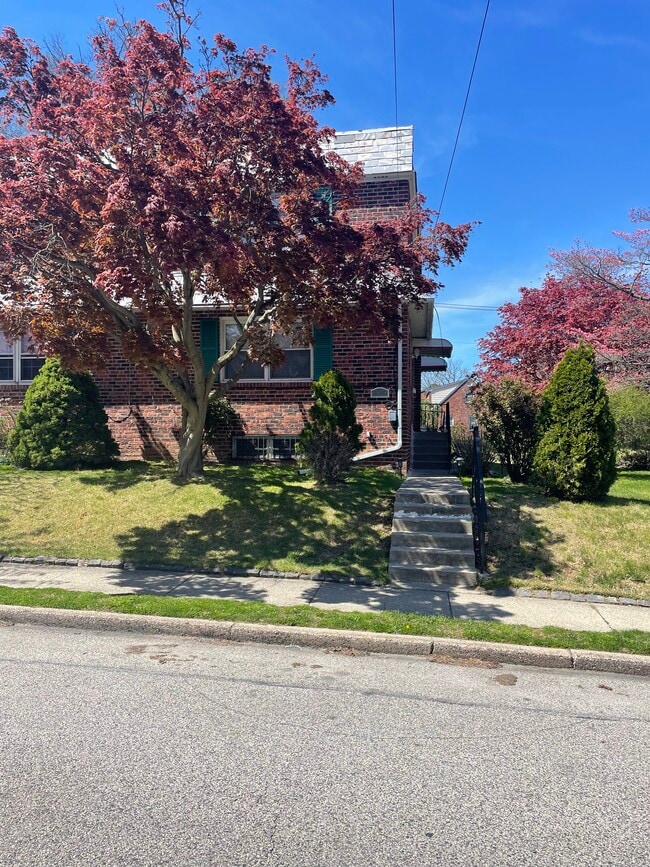 Photo - 639 Barnes St