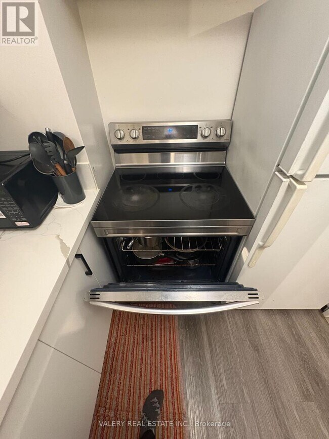 Photo - 31 Four Winds Dr Unité 708