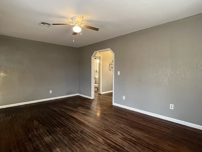 Photo - 2 Bedroom House for Lease