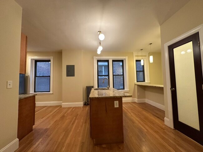 Photo - 184 Saint Paul St Unit 1