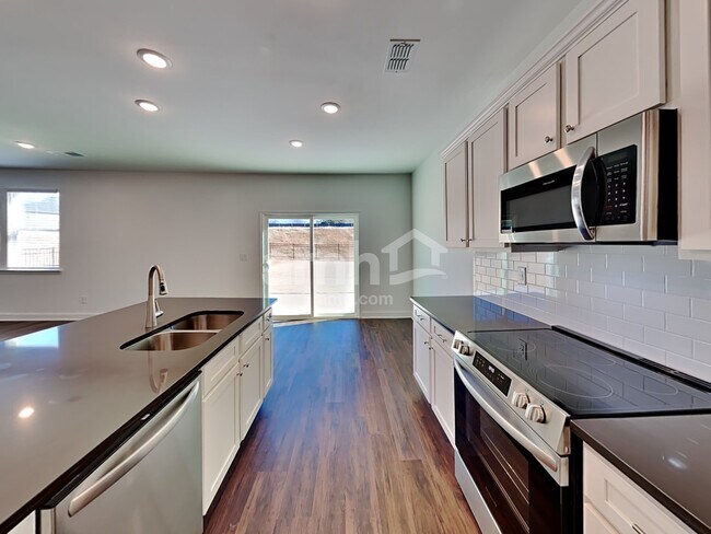 Photo - 11 Spruce Cir