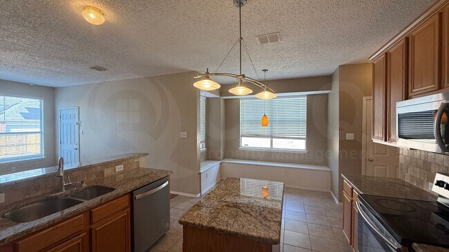 Photo - 1433 Winterwood Dr