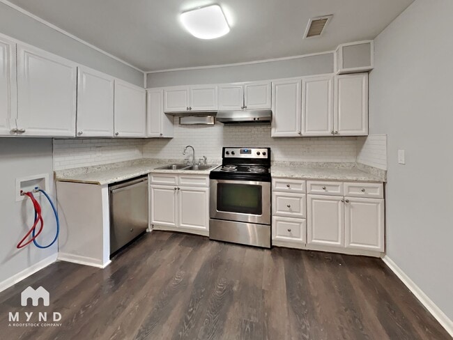 Photo - 1345 Womack Ave
