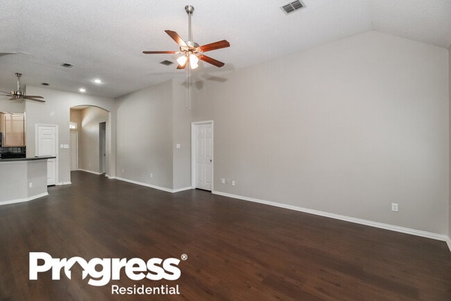 Photo - 828 Pinnacle Cir