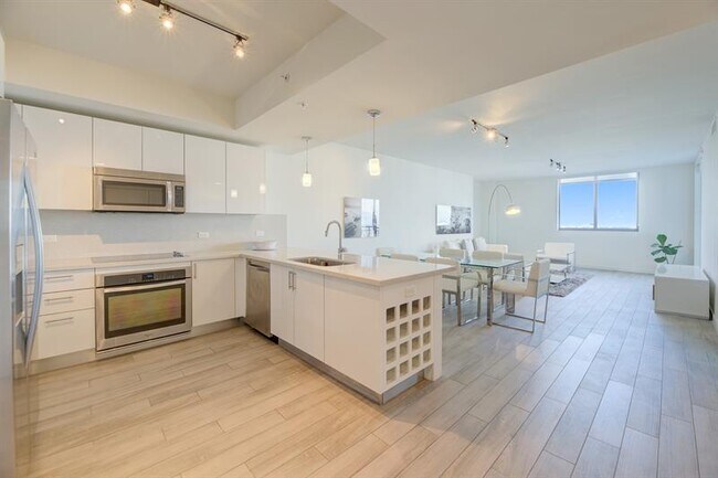 Photo - 999 SW 1st Ave Unidad 2913