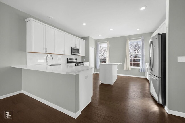 Photo - 231 Lakeshore Dr