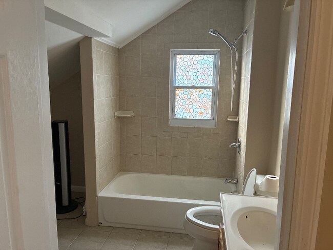 Photo - 305 Penfield Pl Unidad 1