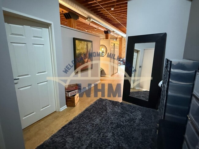 Photo - 141 N Water St