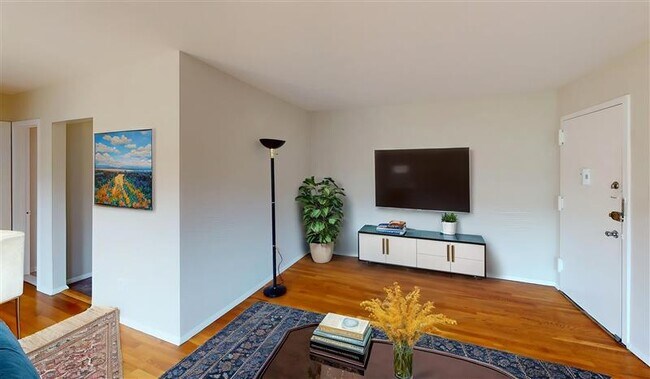 Photo - 7060 Eastern Ave NW Unidad 113