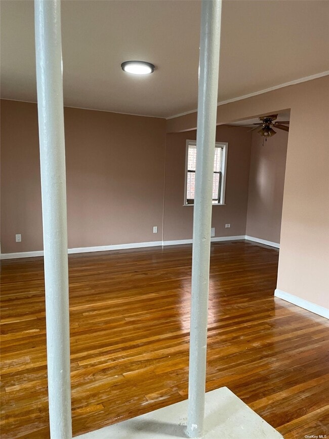 10918 Van Wyck Expy Rental For Rent in Queens, NY