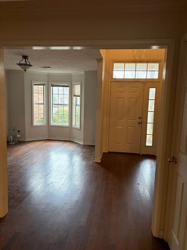 Photo - 89 Sir Henry Dr