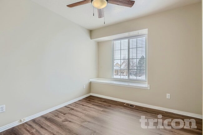 Photo - 5206 Midland Dr