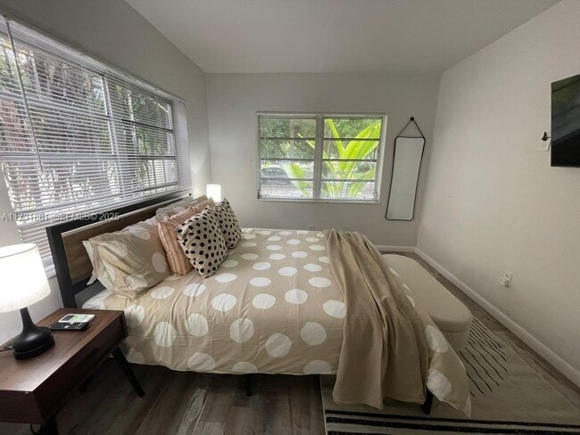 Photo - 2655 SW 24th Ave Unit 2