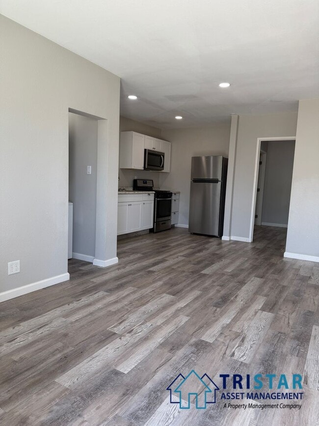 Photo - 12223-12227 Woodside Avenue - 12227 B Unit 12227 B