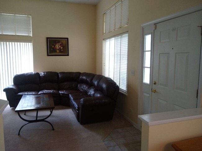 Photo - 331 Abington Woods Dr