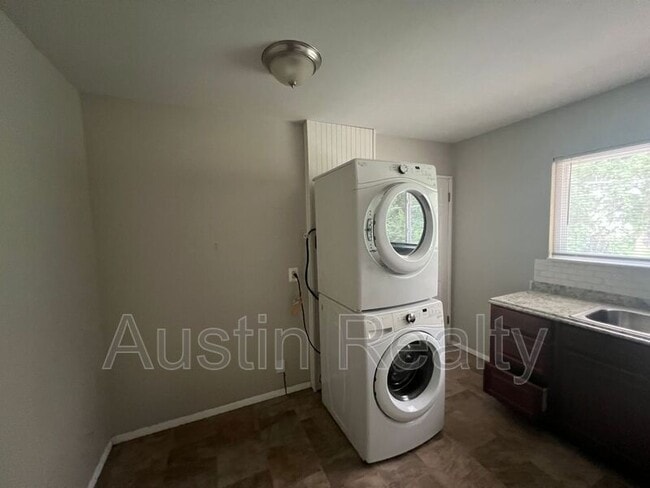 Photo - 8630 Burton Ave Unit Apt A