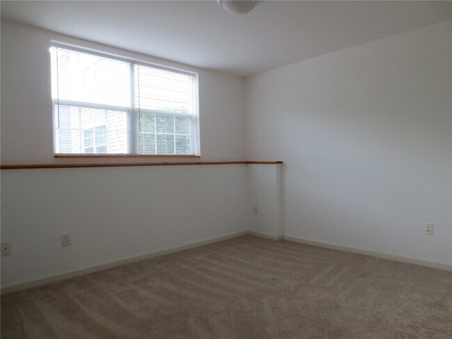 Photo - 1062 Dryden Rd