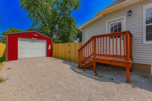 Photo - 2200 Vogel Rd