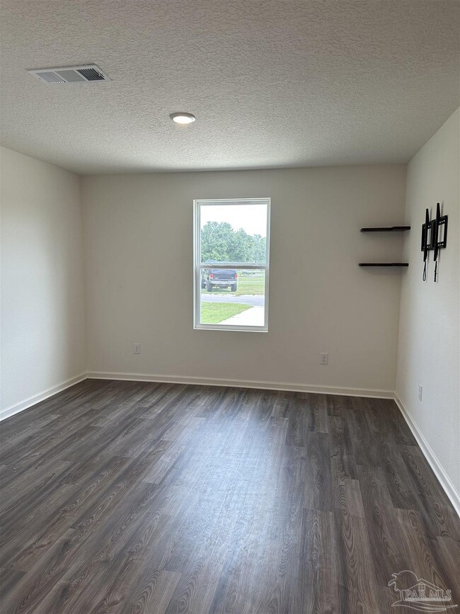 1113 Paulding Ave