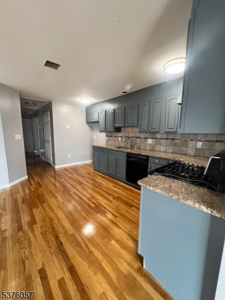 Building Photo - 617 Franklin St Rental