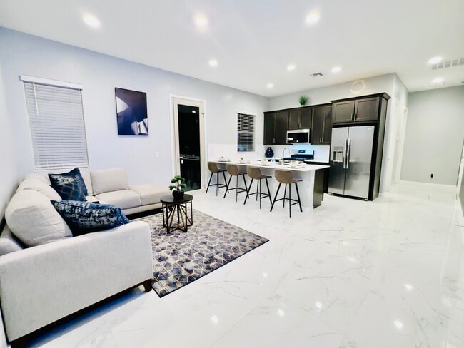 Photo - 4013 W Buist Ave