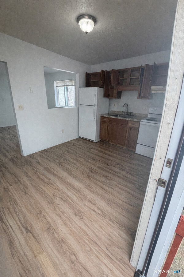 Photo - 35 Woodward Ave