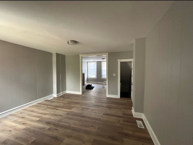 Photo - 30 N Abington Ave