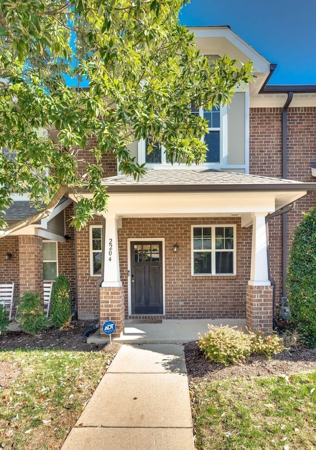 Photo - Awesome 2BE/2.5BA in the Pristine Park at ...