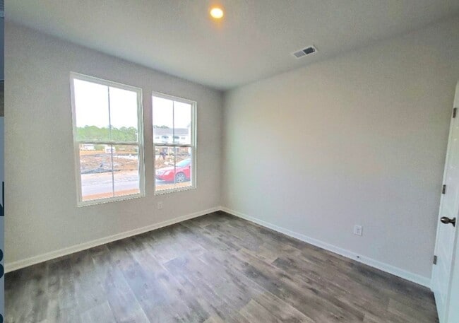 Photo - 160 Cypress Holw Dr