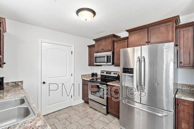 Photo - 243 Azalea Dr