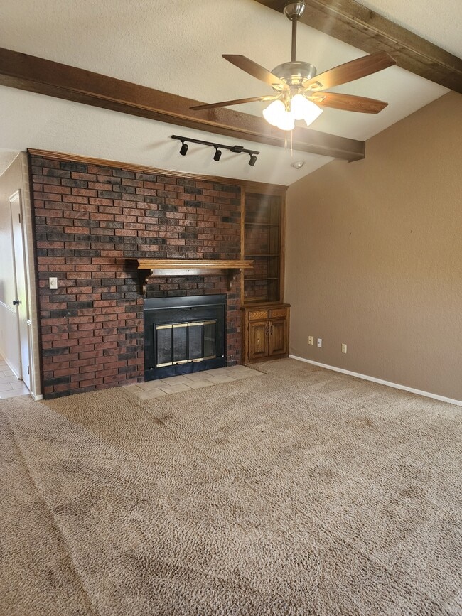 Photo - 2821 Mt Vernon Rd