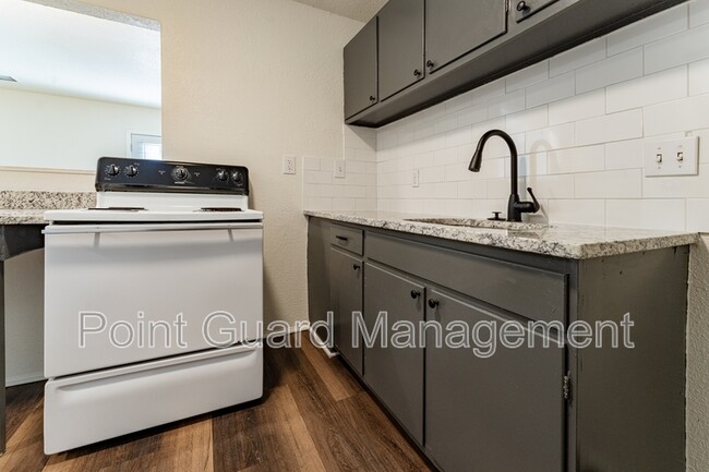 Photo - 1500 Oxford Pl Condo Unit 6