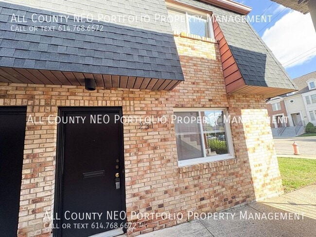 Photo - 231 Hamilton Ave