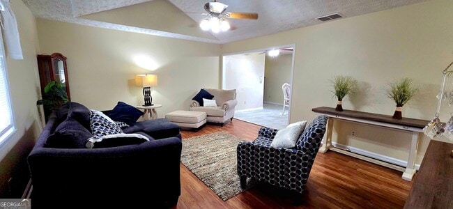 Photo - 480 Laney Rd