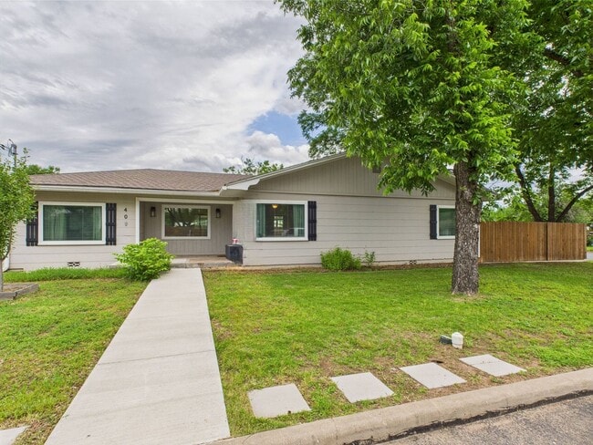 Photo - Charming 3-Bedroom Retreat with 2 Full Baths in the Heart of Fredericksburg!