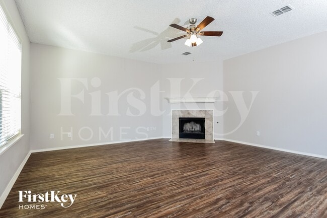 Photo - 2911 Tangleglen Dr